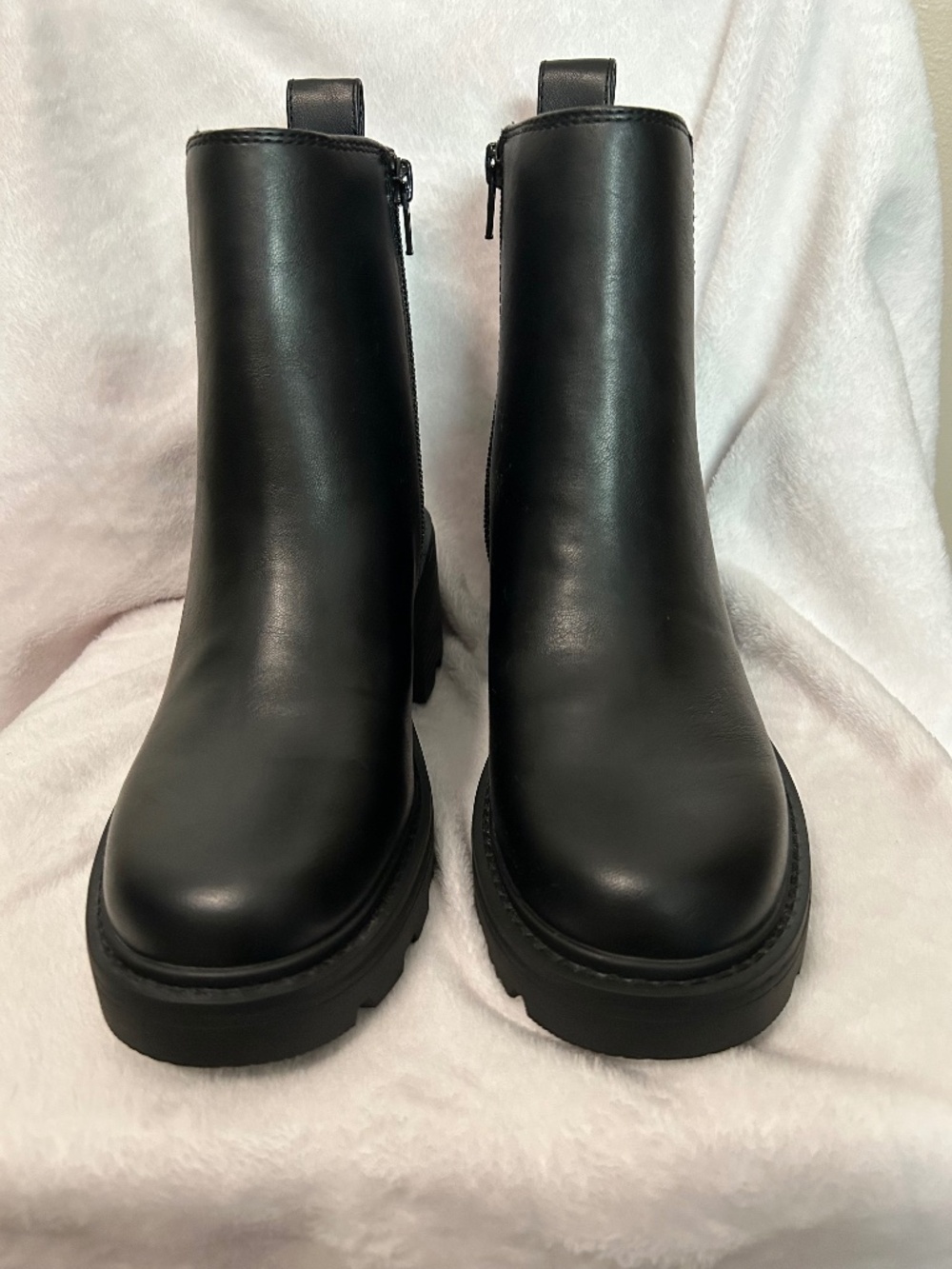 SO Ryelle Black Chelsea Boots Chunky Platform Lug Sole Women's 7 M